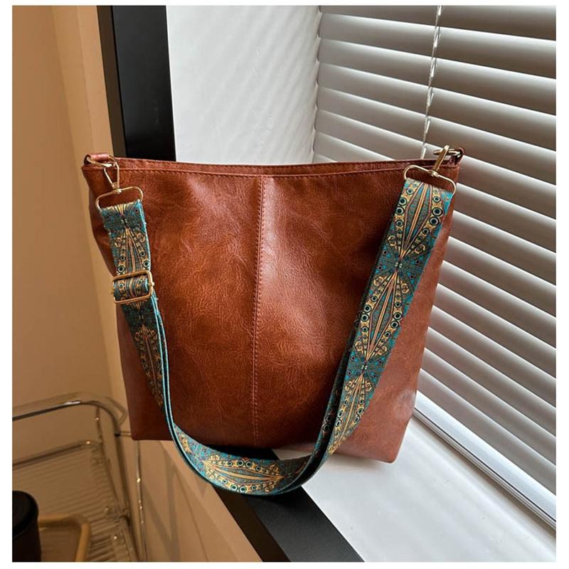 Women s New Fashi Creative Design Bags Korean Solid Color Shoulder Crossbody Large Capacity Popular Bucket Bag Natial Style
Women s New Fashi Creative Design Bags Korean Solid Color Shoulder Crossbody Large Capacity Popular Bucket Bag Natial Style