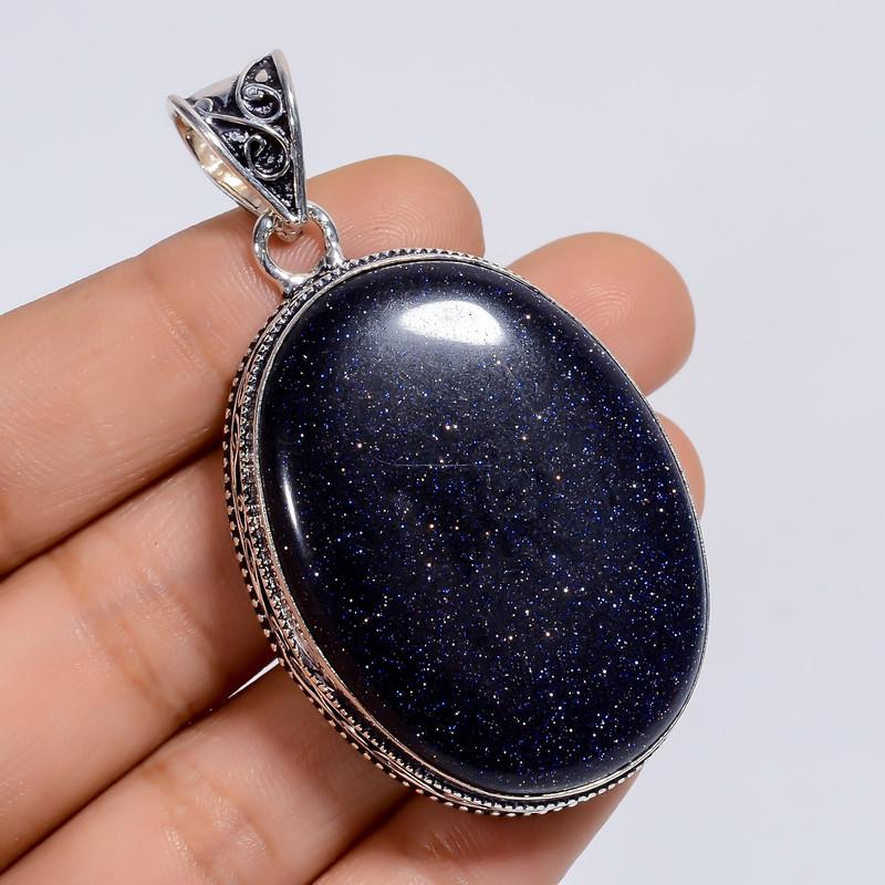 Unisex Leather and Gold Pendant with Magnetic Clasp and Modern Design 8-9
Unisex Leather and Gold Pendant with Magnetic Clasp and Modern Design 8-9