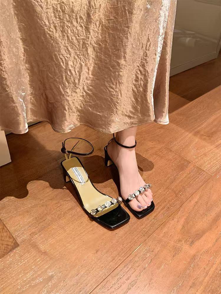 Fashion strange high heels rhinestone sandals women sexy ankle strap party shoes crystal beading sandalias de mujer verano 2025 34 чёрный
Fashion strange high heels rhinestone sandals women sexy ankle strap party shoes crystal beading sandalias de mujer verano 2025 34 чёрный