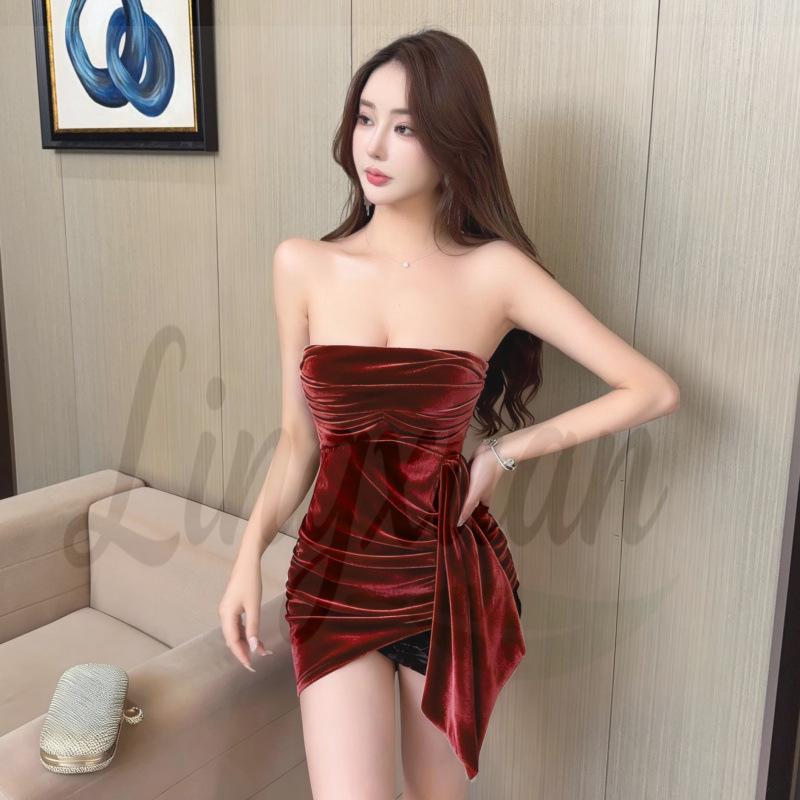 Gold Velvet One-Shoulder Fringe Dress - Sexy, Stylish, and Color-Contrasting L
Gold Velvet One-Shoulder Fringe Dress - Sexy, Stylish, and Color-Contrasting L
