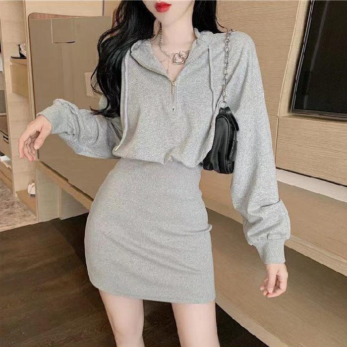 Season s new light and mature style waist and thin small dress women s long-sleeved hooded dress S
Season s new light and mature style waist and thin small dress women s long-sleeved hooded dress S