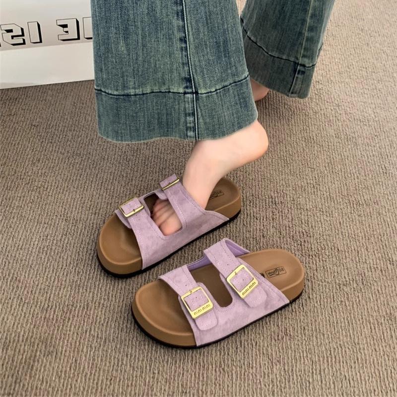 Platform shoes women s 2025 new cool slippers women s summer wear high-end sense heightening Boken seaside sandals 35
Platform shoes women s 2025 new cool slippers women s summer wear high-end sense heightening Boken seaside sandals 35
