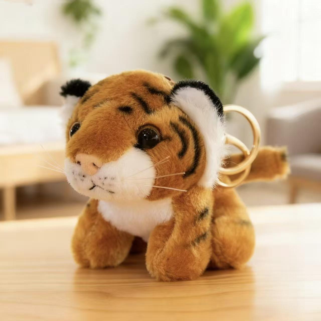 Mini Cute Little Tiger Plush Toy Pendant - Adorable Small Northeast Tiger Doll Standard Chain (approx. 10cm)
Mini Cute Little Tiger Plush Toy Pendant - Adorable Small Northeast Tiger Doll Standard Chain (approx. 10cm)