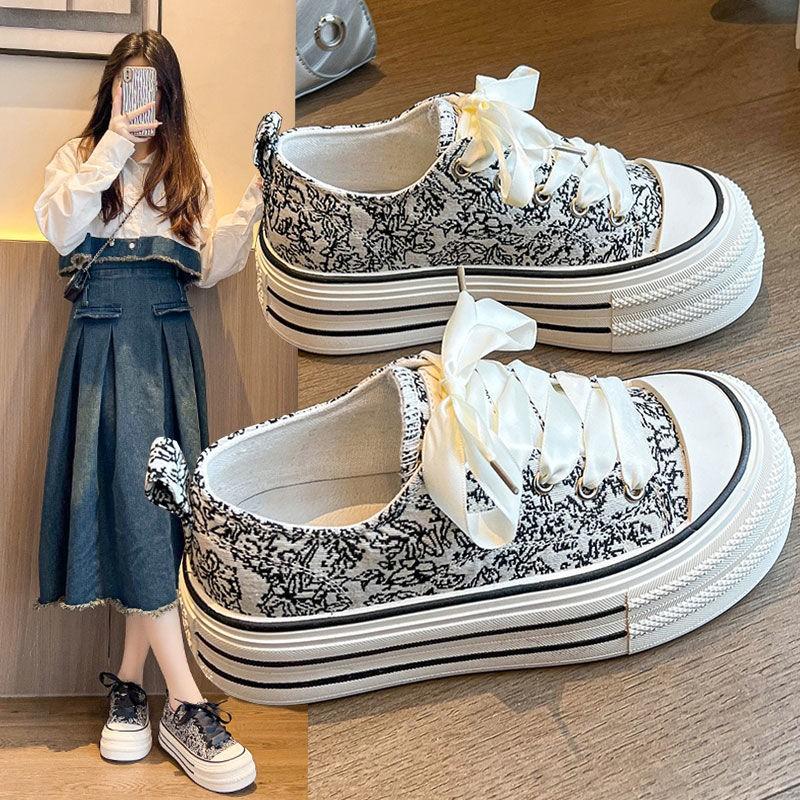 New Fashionable Canvas Women s Shoes Summer Fashion Multi functional Lace Breathable Soft Bottom Casual Shoes Board Shoes 35
New Fashionable Canvas Women s Shoes Summer Fashion Multi functional Lace Breathable Soft Bottom Casual Shoes Board Shoes 35