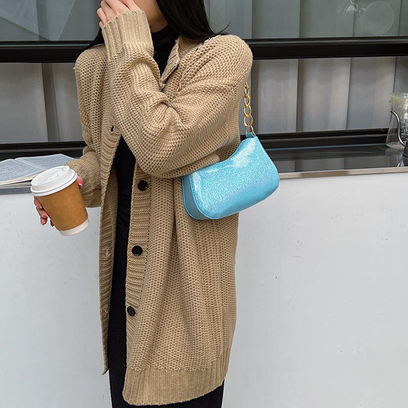 Contrasting colors, fashionable and simple new winter trend personalized chain, one shoulder and underarm portable small square women s bag белый
Contrasting colors, fashionable and simple new winter trend personalized chain, one shoulder and underarm portable small square women s bag белый