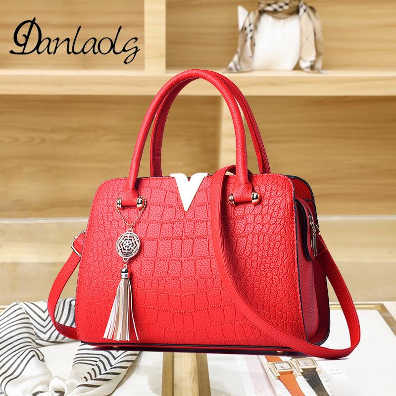 Женская сумка из кожи с крокодиловым узором Jindi 2024 – стильная, современная сумка для модных женщин и мам среднего возраста
Женская сумка из кожи с крокодиловым узором Jindi 2024 – стильная, современная сумка для модных женщин и мам среднего возраста