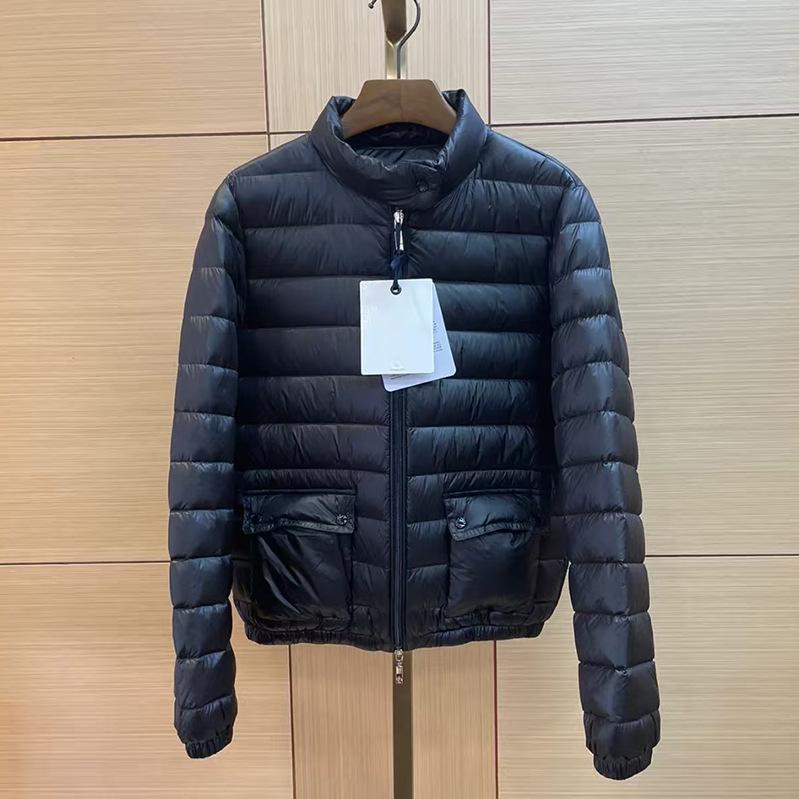 Women s Down Jacket: 2025 Autumn/Winter, Warm 90% White Duck Down, Lightweight Slim Fit, Short Ribbed Outerwear XL чорний
Women s Down Jacket: 2025 Autumn/Winter, Warm 90% White Duck Down, Lightweight Slim Fit, Short Ribbed Outerwear XL чорний