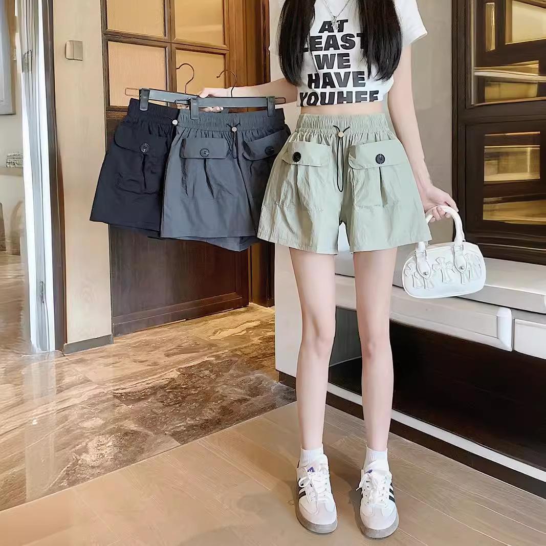 Retro Work Clothes Shorts for Women In Summer New High-waisted Large Size Slim and Versatile Design Wide-leg Pants S
Retro Work Clothes Shorts for Women In Summer New High-waisted Large Size Slim and Versatile Design Wide-leg Pants S