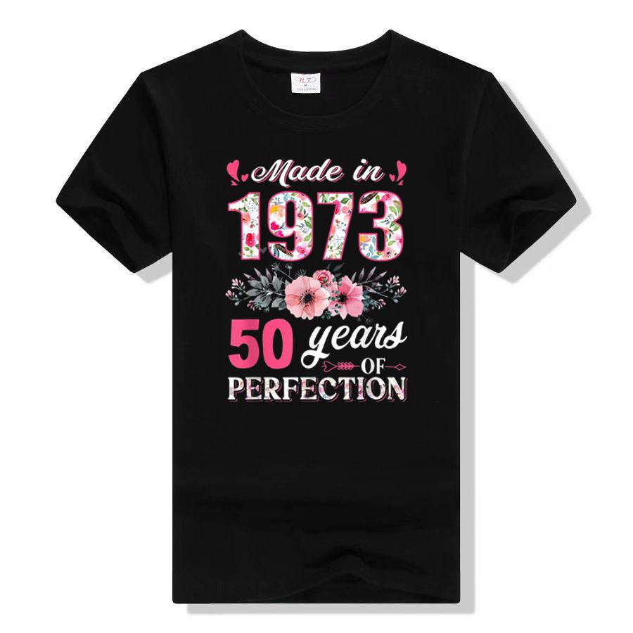 Сделано в 1972 Цветочный 50-летний 50-й день рождения Подарки Женщины Футболка Графический тройник День матери Подарок
Сделано в 1972 Цветочный 50-летний 50-й день рождения Подарки Женщины Футболка Графический тройник День матери Подарок