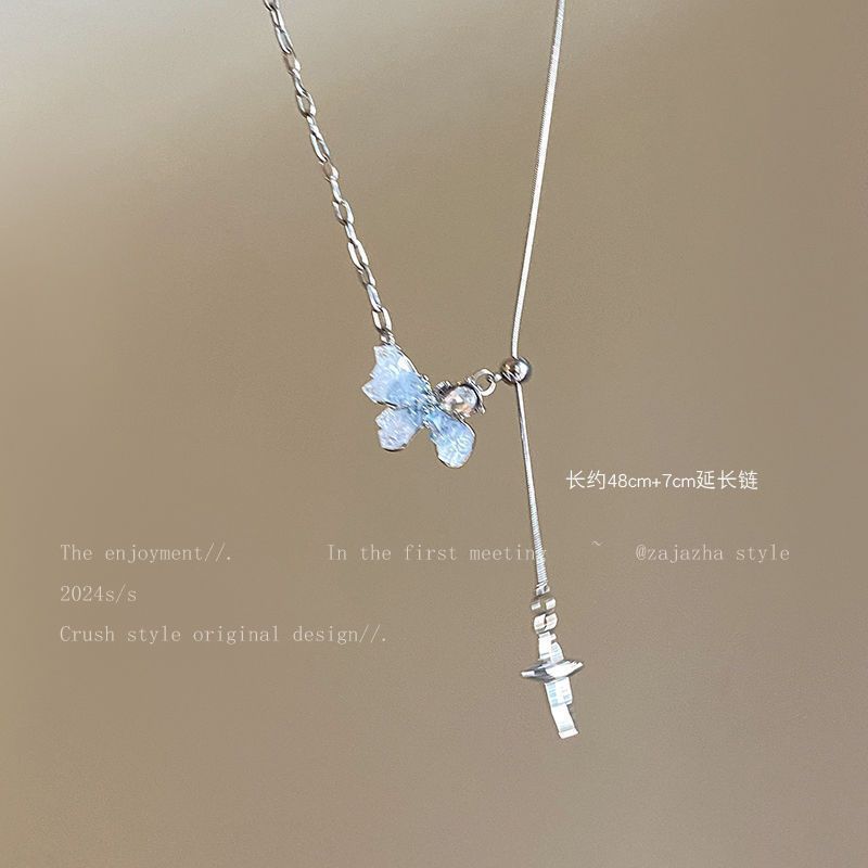 New pearl snake bone chain stacked necklace women s new simple niche high-end collarbone chain
New pearl snake bone chain stacked necklace women s new simple niche high-end collarbone chain