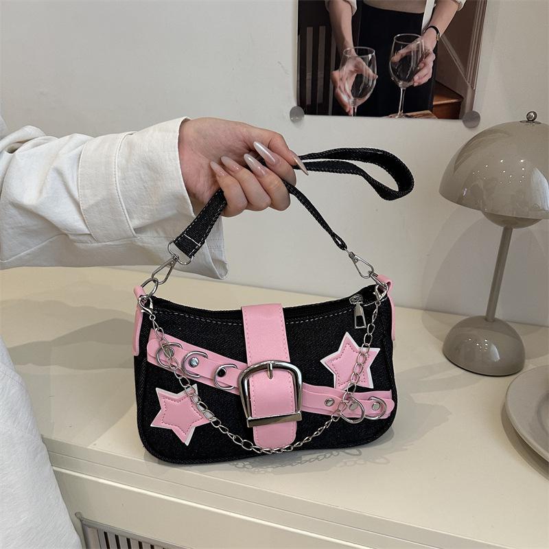 Retro Chic Underarm Crossbody Bag: Versatile Autumn/Winter Commuter Handbag One Size чёрный
Retro Chic Underarm Crossbody Bag: Versatile Autumn/Winter Commuter Handbag One Size чёрный