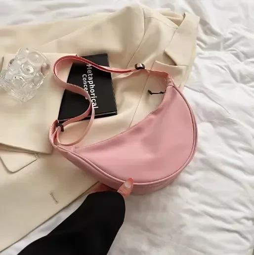 Solid Color Chest Bag For Women Large Capacity Travel Crossbody Female Half Moon Belt Bag Ladies Daily Street Fanny Packs
Solid Color Chest Bag For Women Large Capacity Travel Crossbody Female Half Moon Belt Bag Ladies Daily Street Fanny Packs