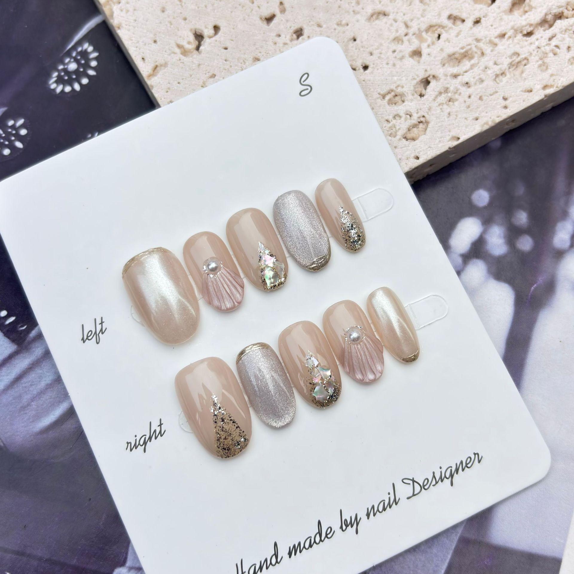 Handmade Luxury Nude Cat Eye Glitter Skirt Style False Nails - Transparent & Fine Crushed Diamond Finish Extra Small
Handmade Luxury Nude Cat Eye Glitter Skirt Style False Nails - Transparent & Fine Crushed Diamond Finish Extra Small