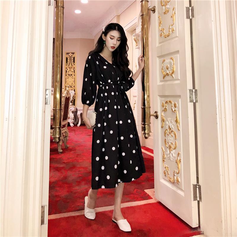 Черно-белое шифоновое платье с высокой талией и длинным вырезом с V-образным вырезом и разрезом XL чёрный
Черно-белое шифоновое платье с высокой талией и длинным вырезом с V-образным вырезом и разрезом XL чёрный