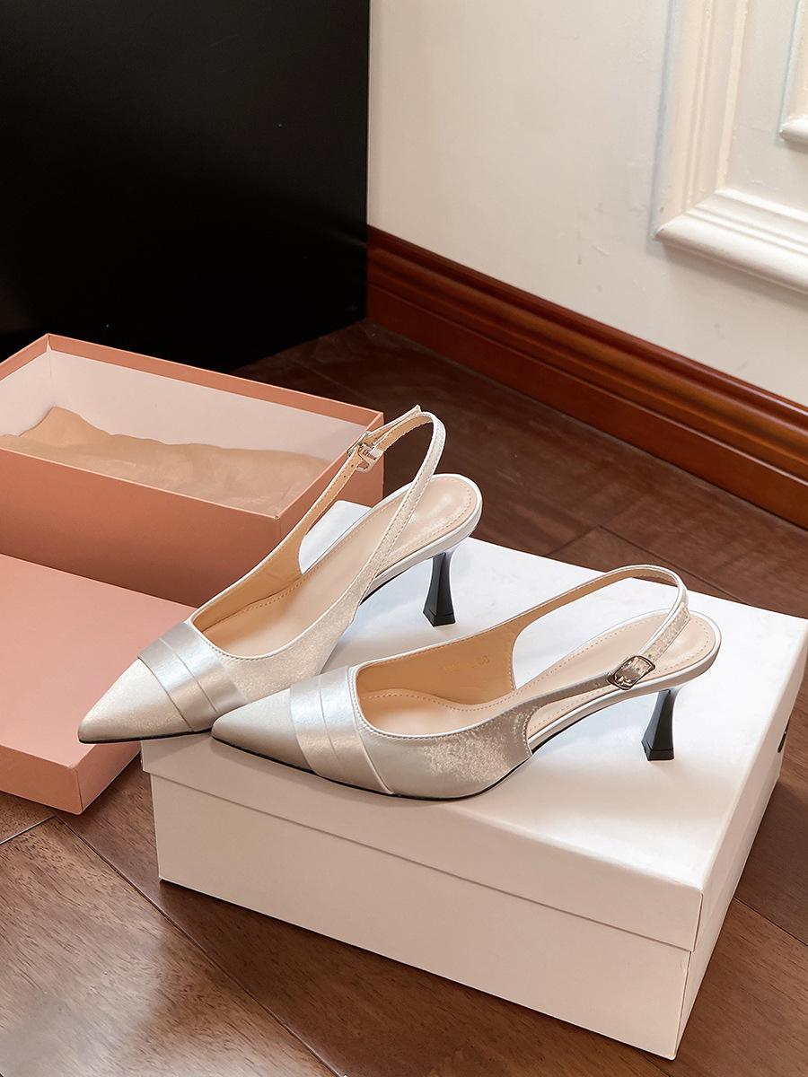 Sheepskin version~ French pointed high heels women s summer temperament socialite style thin heels empty one-word buckle with bag head sandals 35
Sheepskin version~ French pointed high heels women s summer temperament socialite style thin heels empty one-word buckle with bag head sandals 35