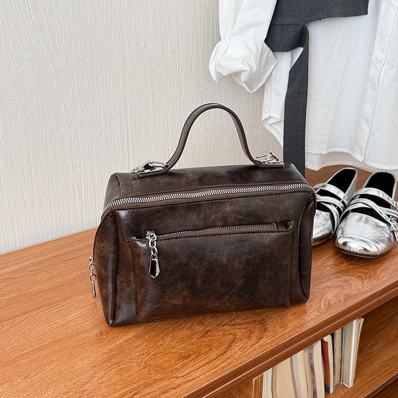 Small Square Bag, Small Handbag, Simple Briefcases, Single-shoulder Crossbody Bag кавовий
Small Square Bag, Small Handbag, Simple Briefcases, Single-shoulder Crossbody Bag кавовий