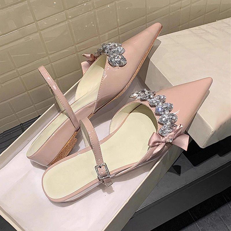 Модные женские мюли-тапочки, дизайнерские сандалии с острым носком, роскошные повседневные тапочки со стразами для женщин, банкетные туфли для вечеринки 35 розовый
Модные женские мюли-тапочки, дизайнерские сандалии с острым носком, роскошные повседневные тапочки со стразами для женщин, банкетные туфли для вечеринки 35 розовый