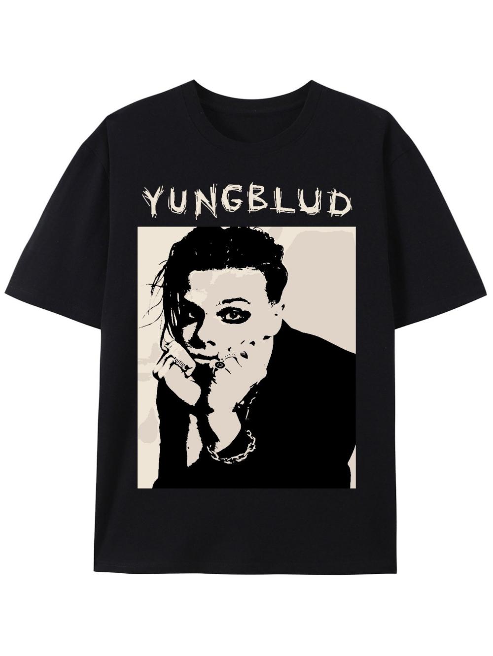 Mens graphic crew neck Tshirt featuring a striking portrait print Couples cotton loosefitting streetwear shirt S
Mens graphic crew neck Tshirt featuring a striking portrait print Couples cotton loosefitting streetwear shirt S