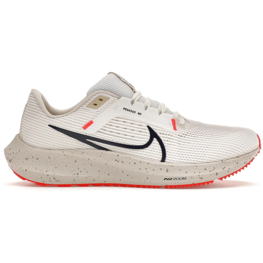 Sneaker Nike Air Zoom Pegasus 40 White Obsidian(DV3853-100) 40.5
Sneaker Nike Air Zoom Pegasus 40 White Obsidian(DV3853-100) 40.5