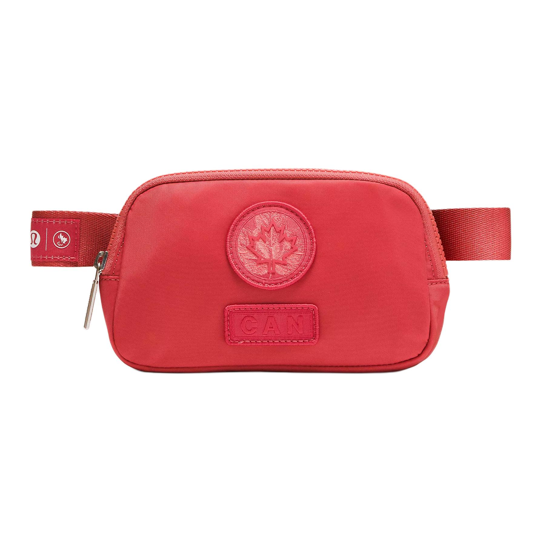Lululemon 0.7L COC CPC Logo Casual Sports Waist Bag Mini Unisex Waist Bag Fire-Red LU9CAHS-023775 Luyuan Red
Lululemon 0.7L COC CPC Logo Casual Sports Waist Bag Mini Unisex Waist Bag Fire-Red LU9CAHS-023775 Luyuan Red