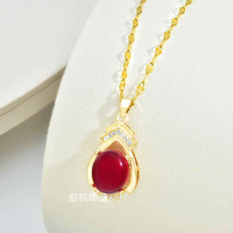 Water Drop Necklace Women S High Sense Retro Versatile Ruby Pendant Exquisite Collarbone Chain
Water Drop Necklace Women S High Sense Retro Versatile Ruby Pendant Exquisite Collarbone Chain
