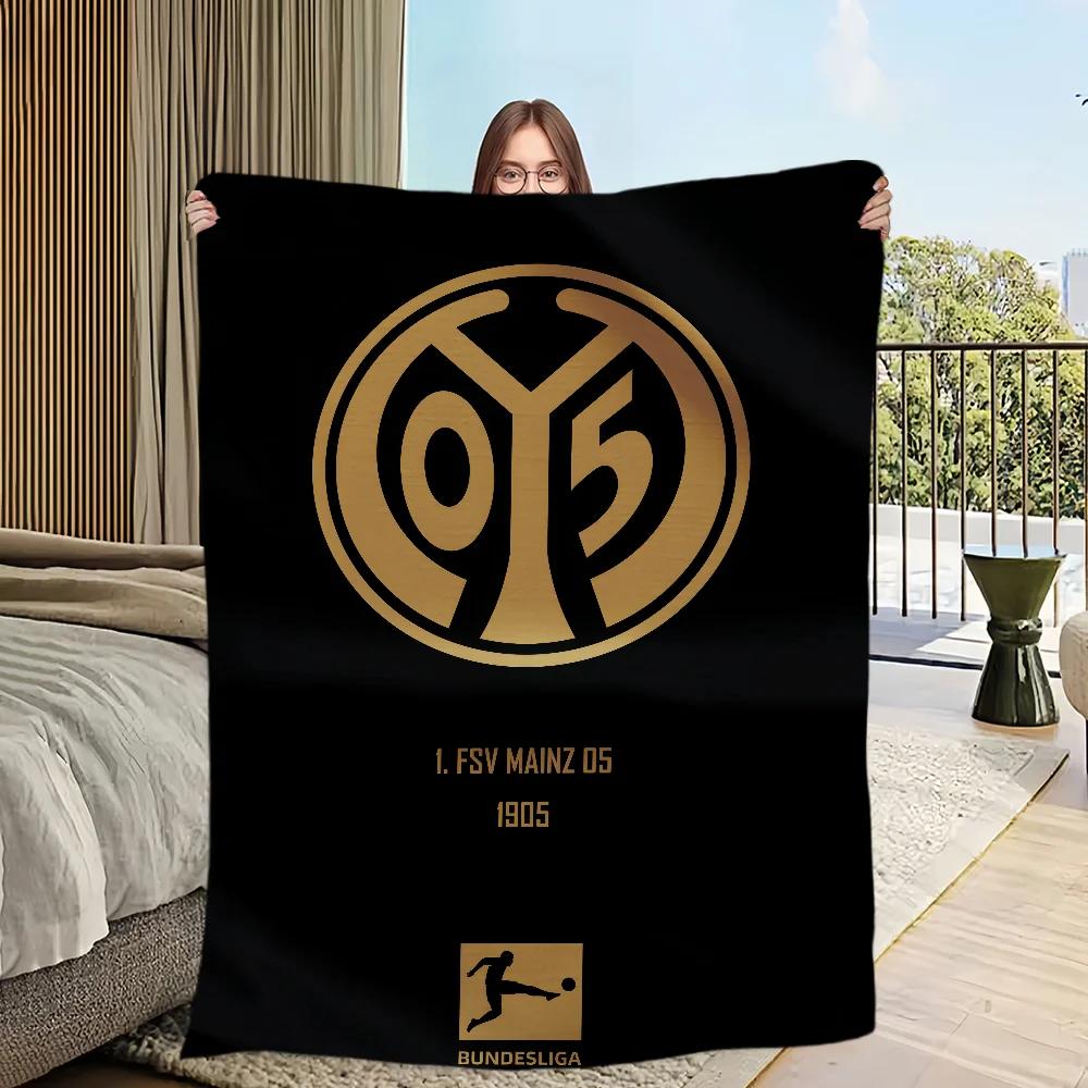 Four Seasons Warm Soft Plush Throw Blanket for Sofa Living Room Bedroom Office Travel Gift 100x150cm
Four Seasons Warm Soft Plush Throw Blanket for Sofa Living Room Bedroom Office Travel Gift 100x150cm