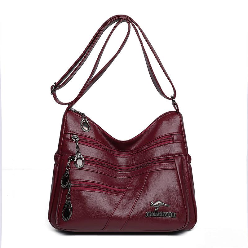 Простая и элегантная одноплечевая сумка кроссбоди для женщин среднего возраста с мягкой кожей и множеством карманов красный
Простая и элегантная одноплечевая сумка кроссбоди для женщин среднего возраста с мягкой кожей и множеством карманов красный