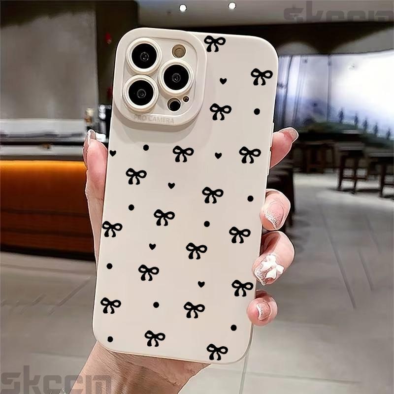 Черный чехол с узором в виде банта для iPhone 16 15 14 11 Pro Max 12 13 Mini XS XR X 8 7 16 Plus Противоударный чехол-бампер из мягкого силикона iPhone 12 Mini
Черный чехол с узором в виде банта для iPhone 16 15 14 11 Pro Max 12 13 Mini XS XR X 8 7 16 Plus Противоударный чехол-бампер из мягкого силикона iPhone 12 Mini
