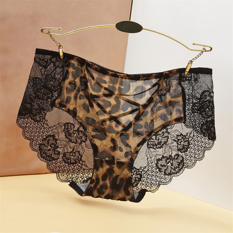 Жіноча безшовна білизна з леопардовим принтом, мереживна, ажурна, прозора, трикутна білизна з крижаного шовку, з низькою посадкою one size
Жіноча безшовна білизна з леопардовим принтом, мереживна, ажурна, прозора, трикутна білизна з крижаного шовку, з низькою посадкою one size
