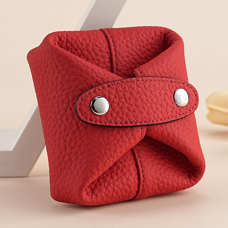 Women s Genuine Leather Coin and Earphone Purse: Soft, Stylish Storage for Loose Change, Lipstick, and More. красный
Women s Genuine Leather Coin and Earphone Purse: Soft, Stylish Storage for Loose Change, Lipstick, and More. красный