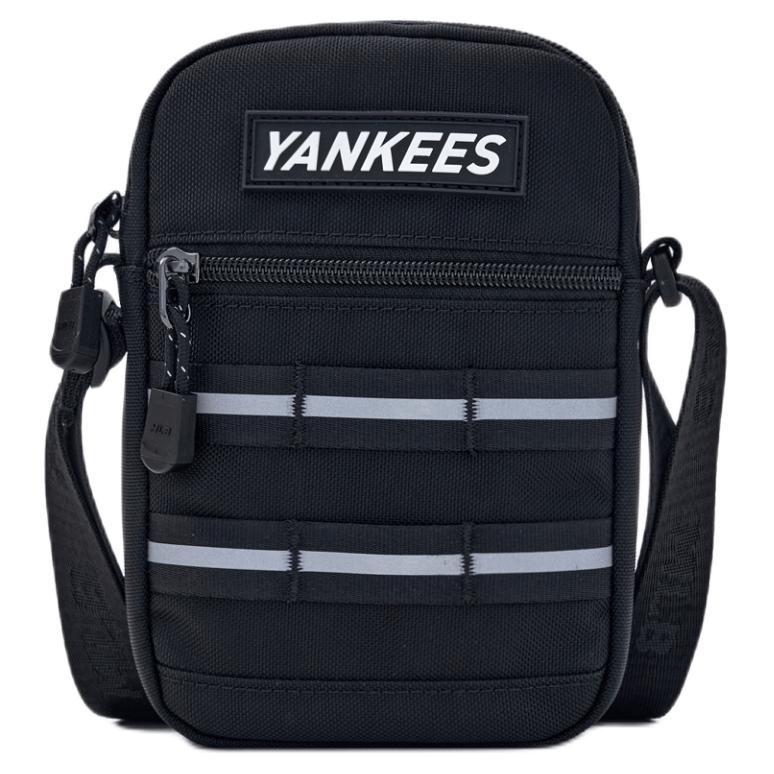 MLB New York Yankees 25FW Letter Logo Nylon Mini Crossbody Bag Kids bags Black 7ACRB075N-50BKS Black
MLB New York Yankees 25FW Letter Logo Nylon Mini Crossbody Bag Kids bags Black 7ACRB075N-50BKS Black