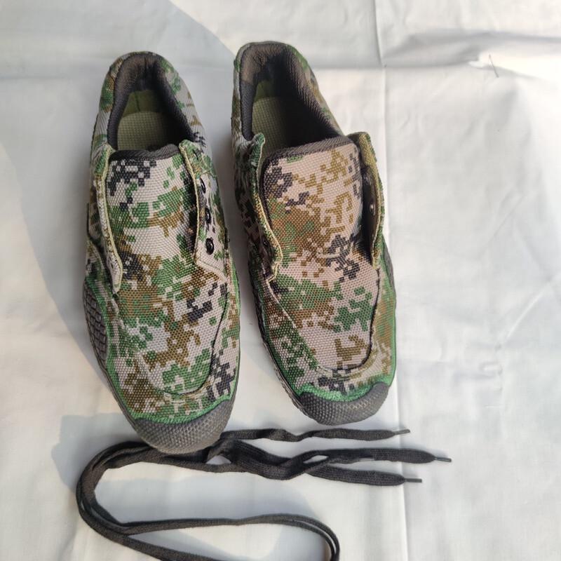 LIECHENG Camouflage Training Shoes 35-44
LIECHENG Camouflage Training Shoes 35-44