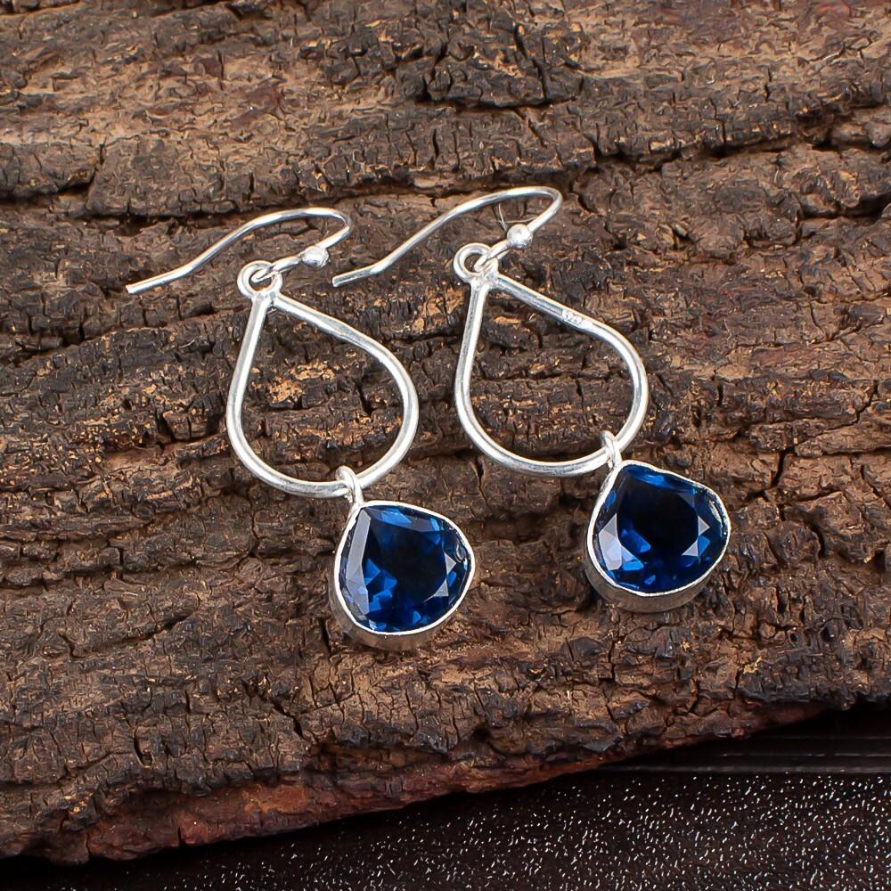 Лондонский голубой топаз Драгоценный камень 925 Стерлинговое серебро Ювелирные изделия Ручная работа Серьги 1,90 EE-19-9
Лондонский голубой топаз Драгоценный камень 925 Стерлинговое серебро Ювелирные изделия Ручная работа Серьги 1,90 EE-19-9