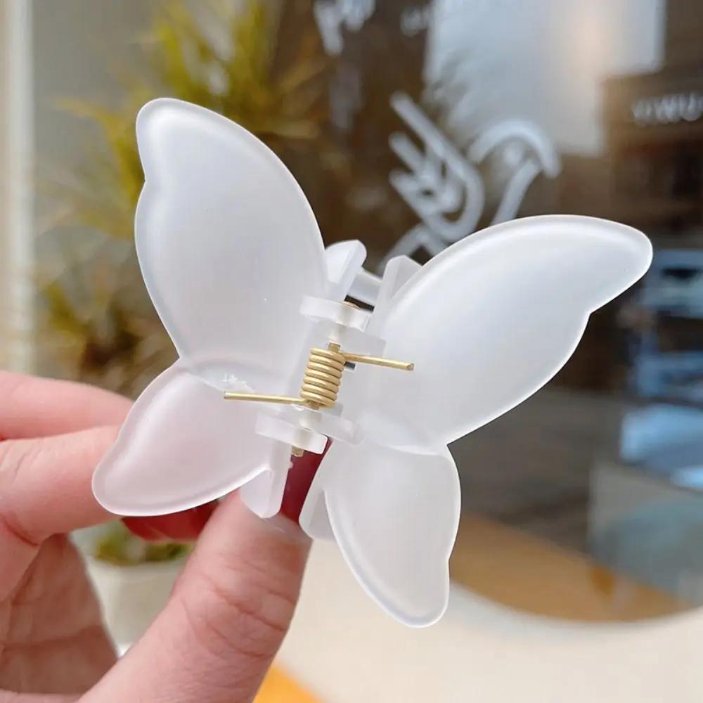 French Retro Butterfly Hair Clips Back Of The Head Hair Claws Sweet Coiled Hairpin Women Lady Girl Headwear Hair Styling Tools
French Retro Butterfly Hair Clips Back Of The Head Hair Claws Sweet Coiled Hairpin Women Lady Girl Headwear Hair Styling Tools