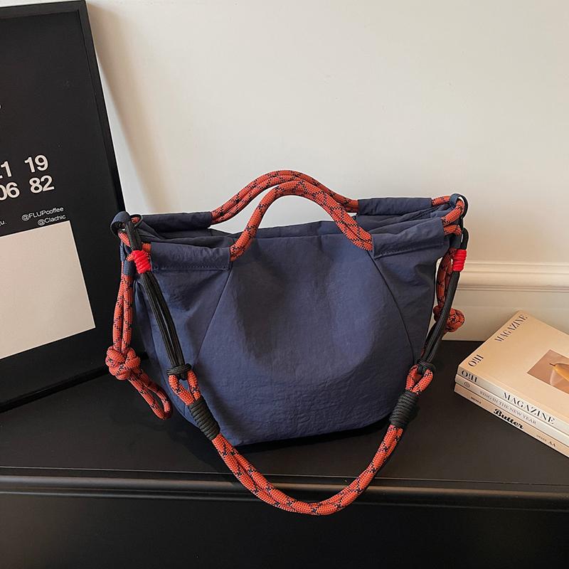 Japanese Crossbody Bag Lightweight Top Handle Handbag Zippered Large Capacity Tote Bag Knot Design Simple Casual Shoulder Bag
Japanese Crossbody Bag Lightweight Top Handle Handbag Zippered Large Capacity Tote Bag Knot Design Simple Casual Shoulder Bag