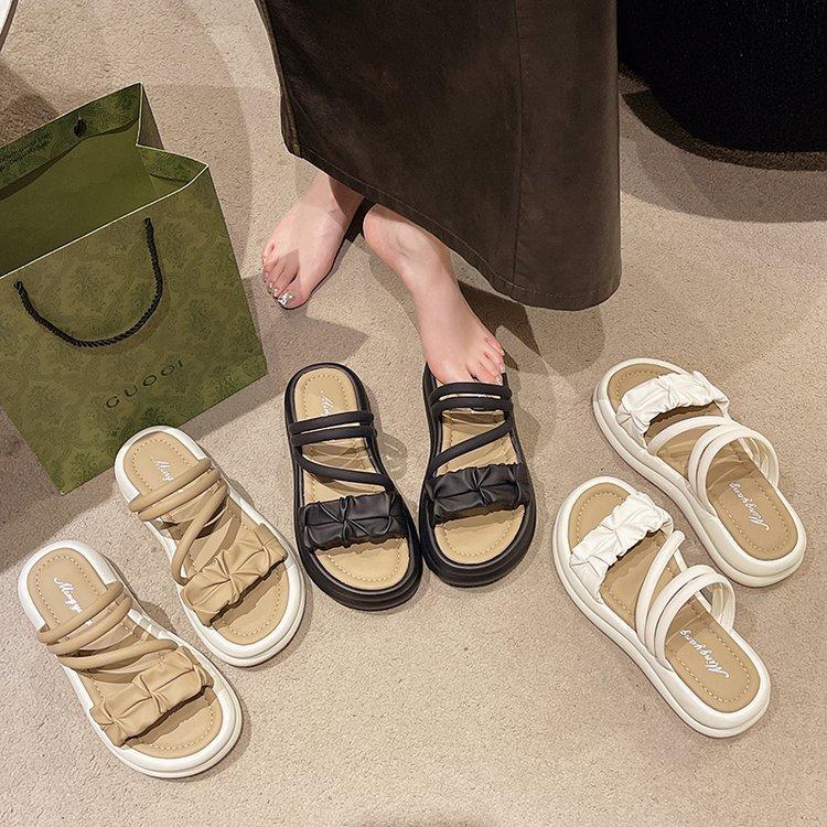 Thick-bottomed cool slippers for women in summer wear 2024 new models with skirts, fairy style wear, fashionable seaside beach one-word drag 35 чёрный
Thick-bottomed cool slippers for women in summer wear 2024 new models with skirts, fairy style wear, fashionable seaside beach one-word drag 35 чёрный