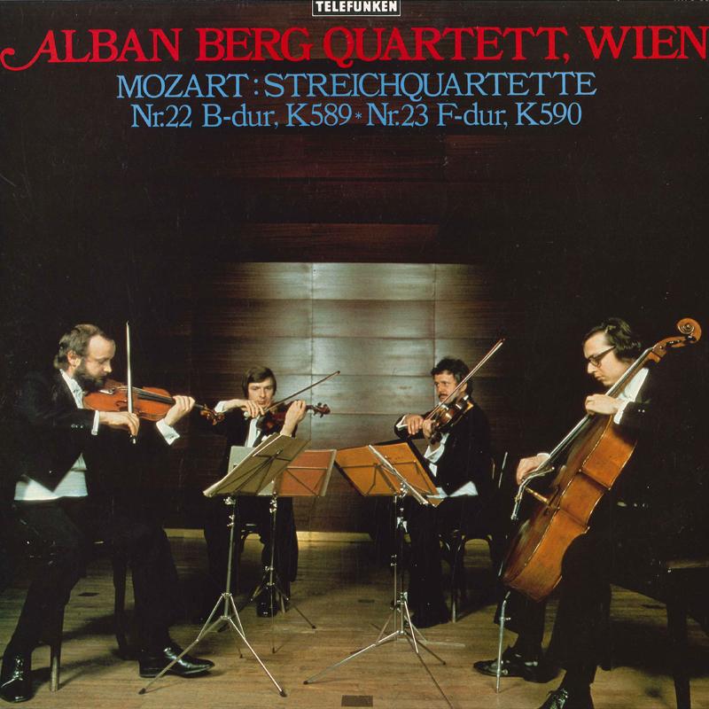 LP Record ALBAN BERG QUARTETT Mozart String Quartets No.22 K. 58 K17C8322 TELEFUNKEN 1982 Japan Obi Classical
LP Record ALBAN BERG QUARTETT Mozart String Quartets No.22 K. 58 K17C8322 TELEFUNKEN 1982 Japan Obi Classical