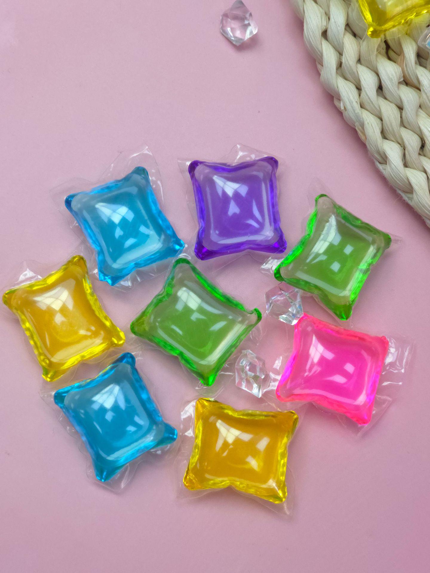 8g Laundry Pods with Long-Lasting Fragrance - Deep Clean, Soften, and Remove Stains
8g Laundry Pods with Long-Lasting Fragrance - Deep Clean, Soften, and Remove Stains