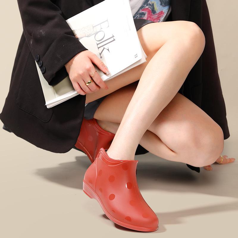 Women s Short Tube Rain Boots - All-Season, Flat, Cotton-Lined, Outdoor Rubber Shoes 38
Women s Short Tube Rain Boots - All-Season, Flat, Cotton-Lined, Outdoor Rubber Shoes 38