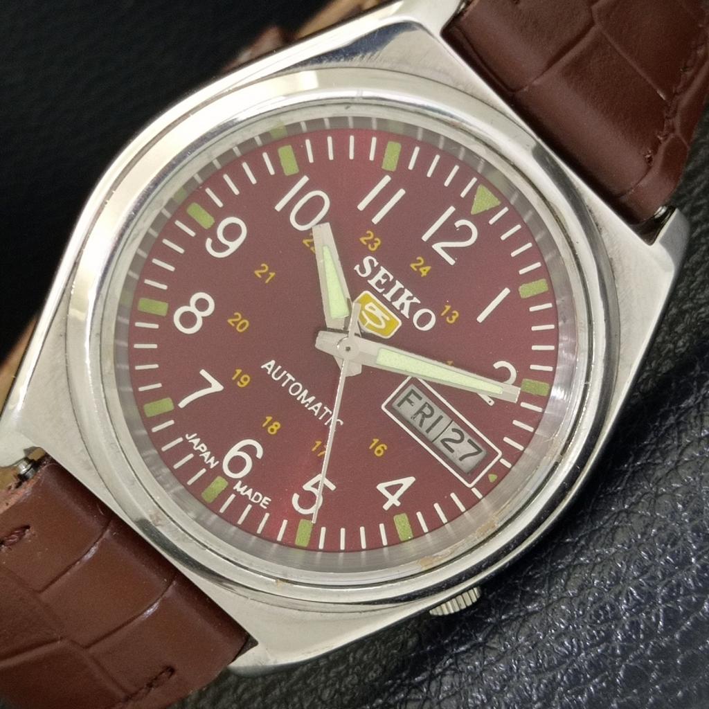 SEIKO 5 AUTOMATIC 7009A VINTAGE JAPAN MENS MAROON COLOR DIAL WATCH a701485-5 R206b-a701485
SEIKO 5 AUTOMATIC 7009A VINTAGE JAPAN MENS MAROON COLOR DIAL WATCH a701485-5 R206b-a701485