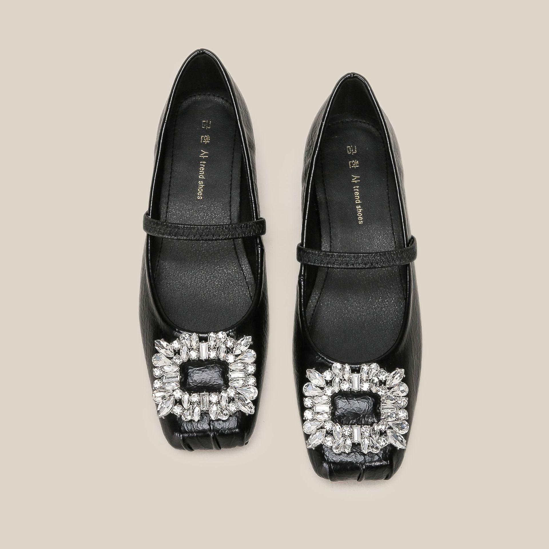 H83-3 silver casual women s shoes soft sole with large rhinestone square head shoes children s Internet celebrity ballet shoes Doudou shoes 39 чорний
H83-3 silver casual women s shoes soft sole with large rhinestone square head shoes children s Internet celebrity ballet shoes Doudou shoes 39 чорний