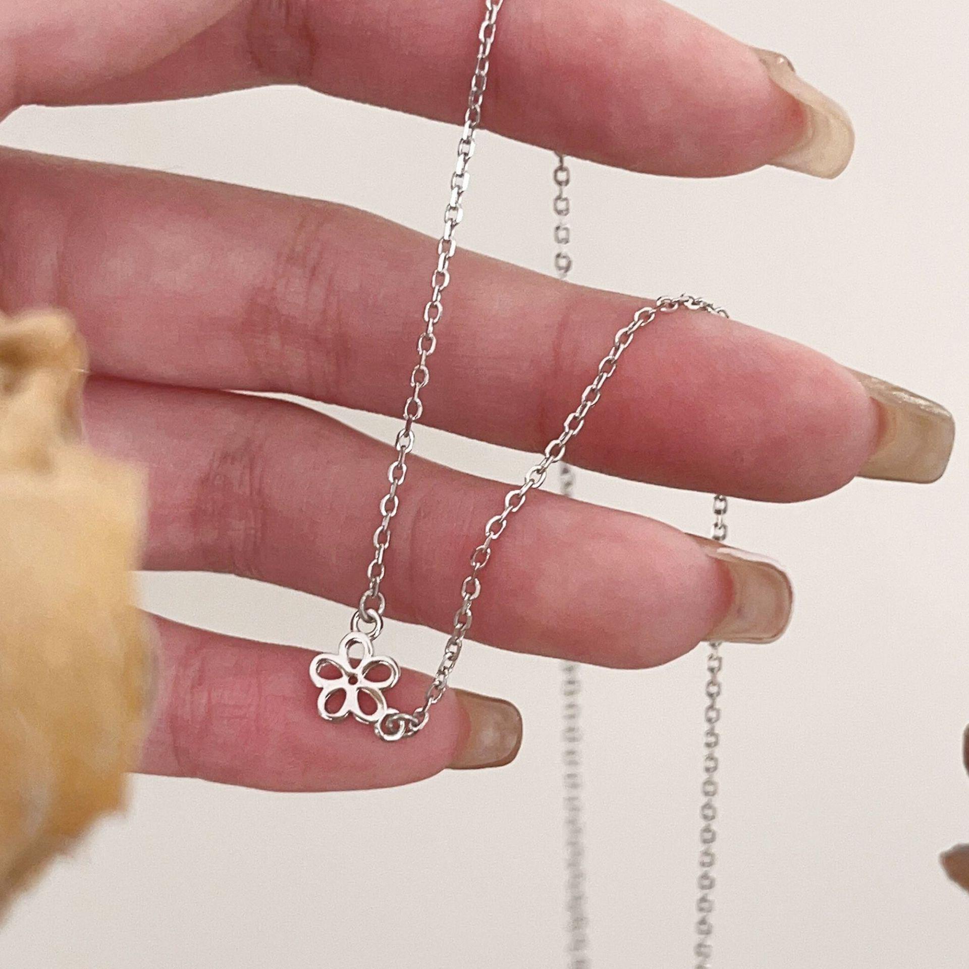 Yinruitai S925 Sterling Silver Sweetheart Wheat Ear Flower Necklace for Women 925 Silver
Yinruitai S925 Sterling Silver Sweetheart Wheat Ear Flower Necklace for Women 925 Silver