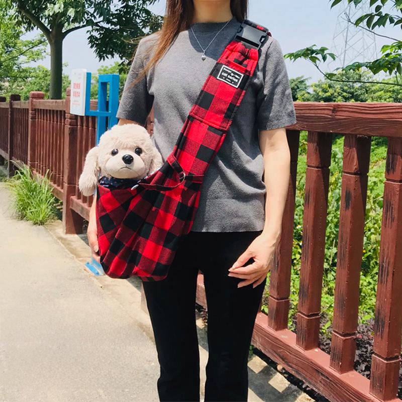 Сумка для домашних животных с пряжкой, регулируемая, в красную и черную клетку 
Сумка для домашних животных с пряжкой, регулируемая, в красную и черную клетку