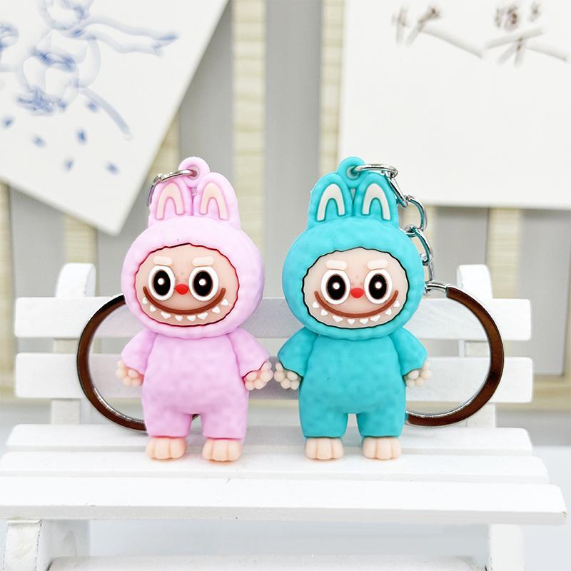 Милий брелок Labubu, лялька-брелок у сліпій коробці, підвіска для автомобіля, рюкзака, прикраси, аксесуари, подарунки
Милий брелок Labubu, лялька-брелок у сліпій коробці, підвіска для автомобіля, рюкзака, прикраси, аксесуари, подарунки