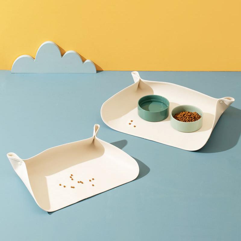 Подставка для домашних животных из искусственной кожи, коврик для воды и еды для собак, водонепроницаемая и маслостойкая подушка для корма для кошек, нескользящий коврик для миски
Подставка для домашних животных из искусственной кожи, коврик для воды и еды для собак, водонепроницаемая и маслостойкая подушка для корма для кошек, нескользящий коврик для миски