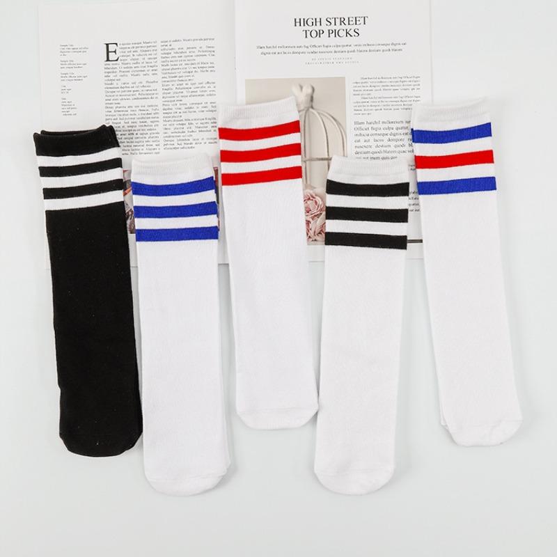 Women s Spring and Autumn Leisure Skateboard Without Heel Three Bar Straight Leg Socks 1 pair білий/червоний
Women s Spring and Autumn Leisure Skateboard Without Heel Three Bar Straight Leg Socks 1 pair білий/червоний