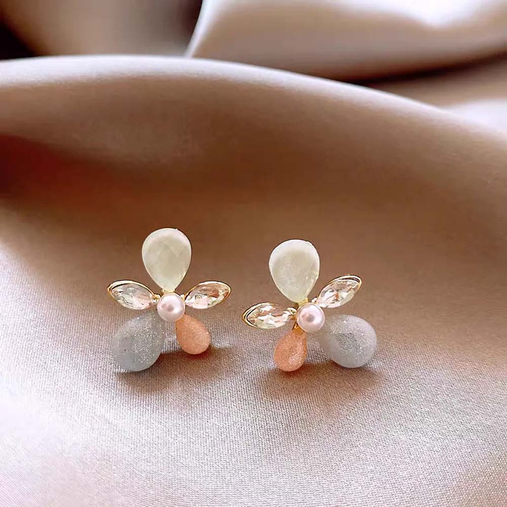 Korean Style Flower Stud Earrings Irregular Five Petal Flower Women Ear Jewelry Lady/Girls синий/белый
Korean Style Flower Stud Earrings Irregular Five Petal Flower Women Ear Jewelry Lady/Girls синий/белый