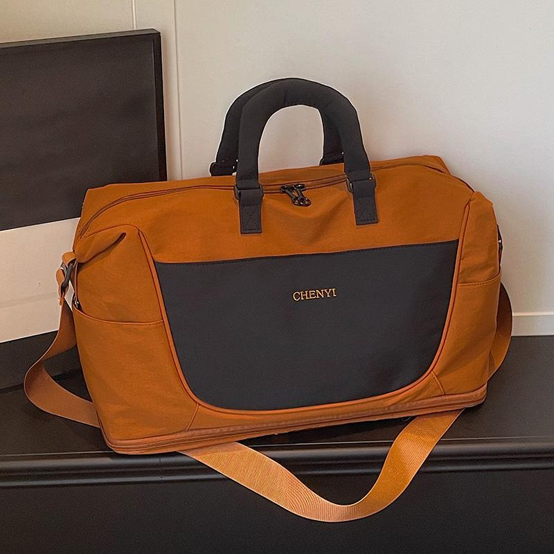 Fashion Casual Travel Bag with Adjustable Strap Perfect for Overnight Trips Gym Outdoor Activities and Daily Use 44 × 18 × 37 cm коричневий
Fashion Casual Travel Bag with Adjustable Strap Perfect for Overnight Trips Gym Outdoor Activities and Daily Use 44 × 18 × 37 cm коричневий