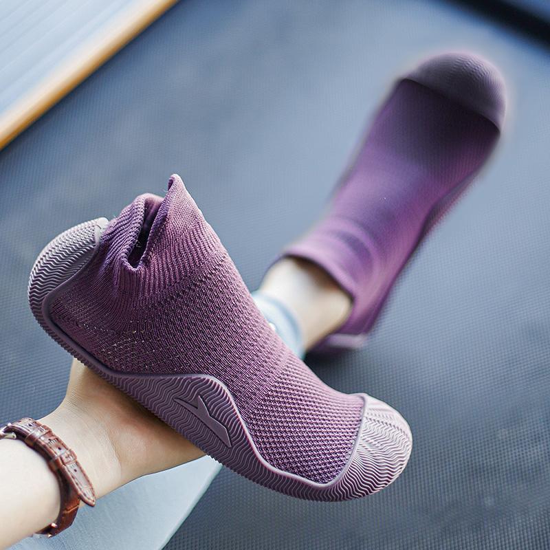 Lightweight Breathable Sports Shoes Yoga Indoor Sports Shoes Soft Sole Casual Walking Shoe Fitness Skipping Rope 33-34EU/CN34-35
Lightweight Breathable Sports Shoes Yoga Indoor Sports Shoes Soft Sole Casual Walking Shoe Fitness Skipping Rope 33-34EU/CN34-35
