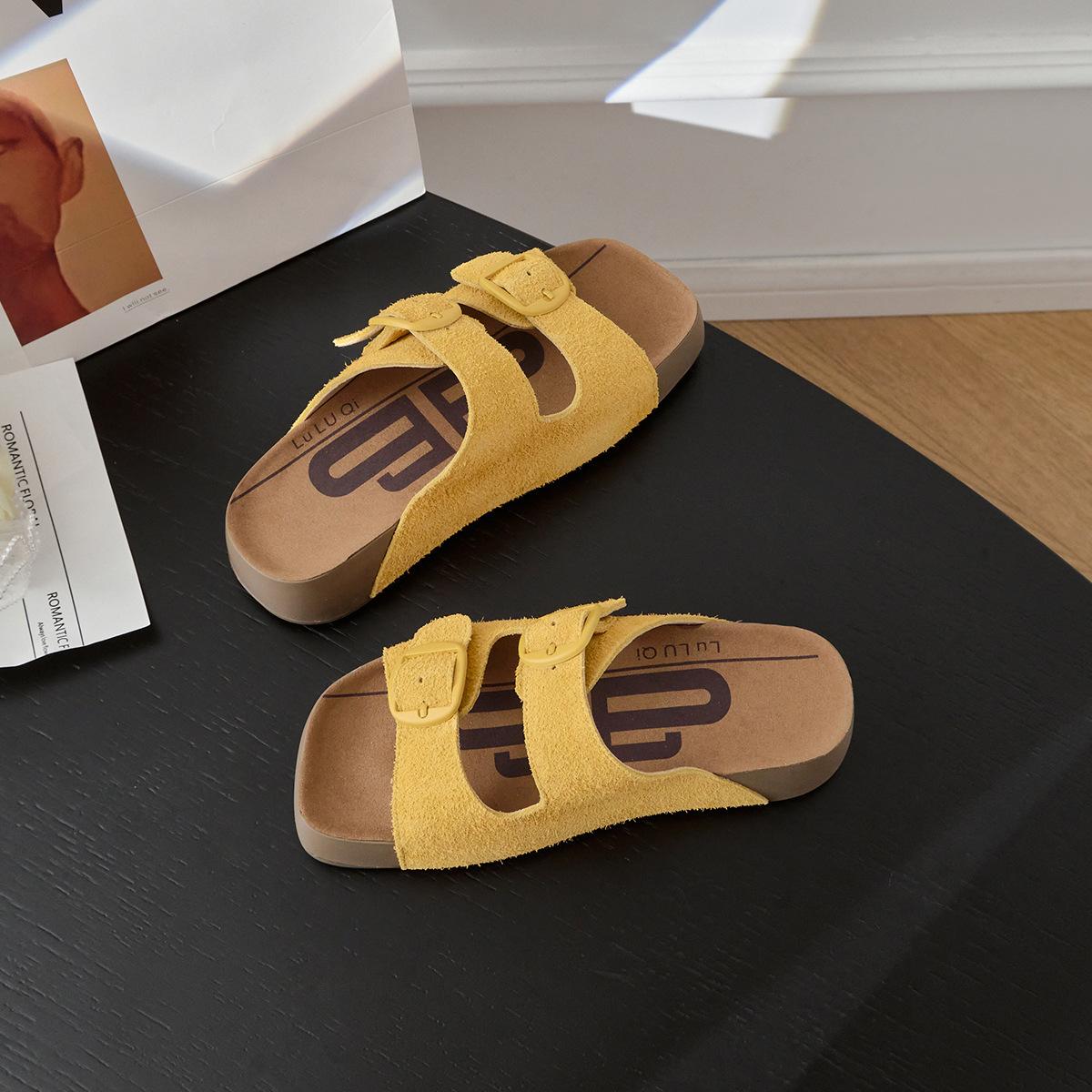 Yellow thick-bottomed cool slippers for women s summer wear, new muffin one-word drag, high-end matching skirt Birkenstock slippers 35 серебряный
Yellow thick-bottomed cool slippers for women s summer wear, new muffin one-word drag, high-end matching skirt Birkenstock slippers 35 серебряный